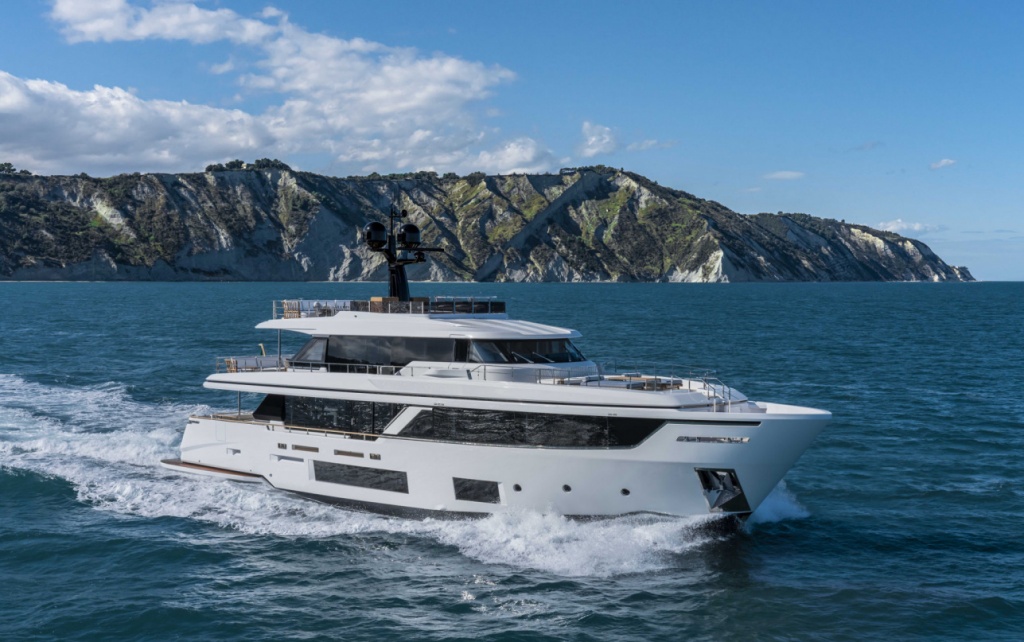 customlinenavetta30newcruising_0000_47793.jpg